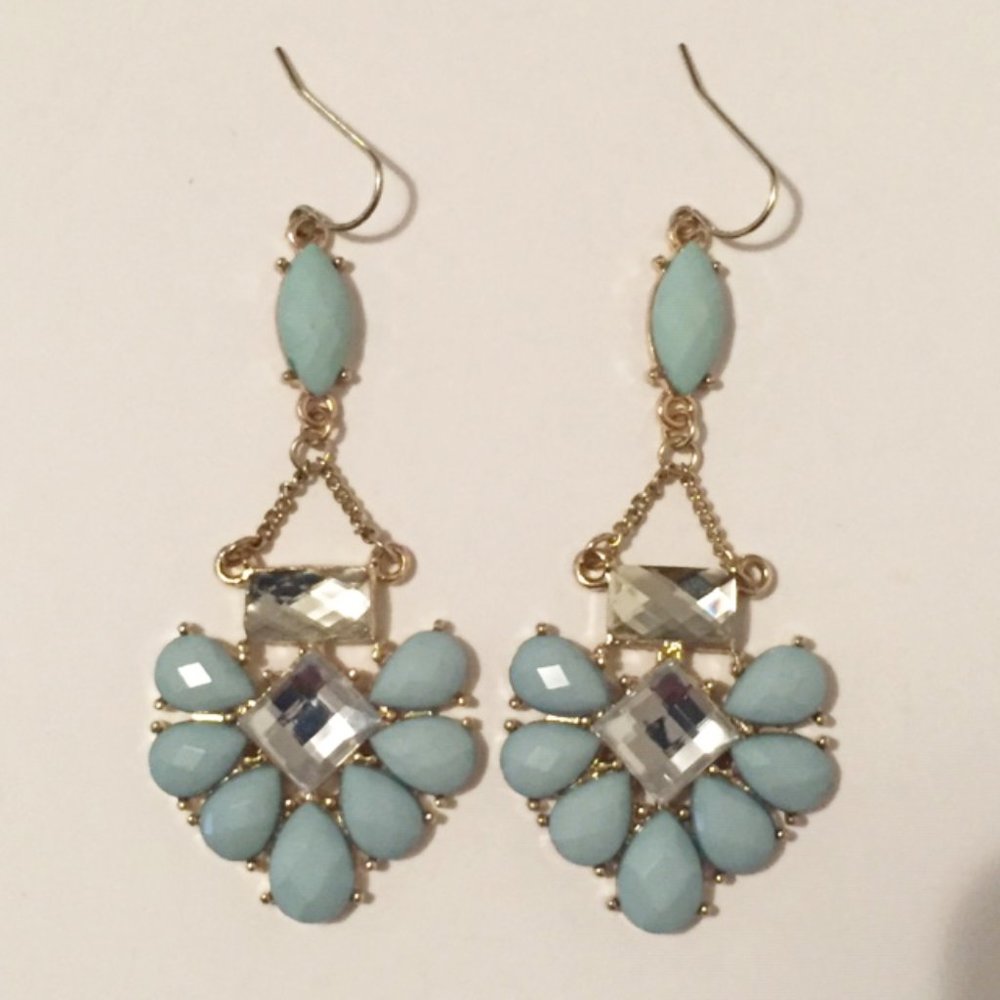 Deco Mint Color Drop Earrings with Rhinestones